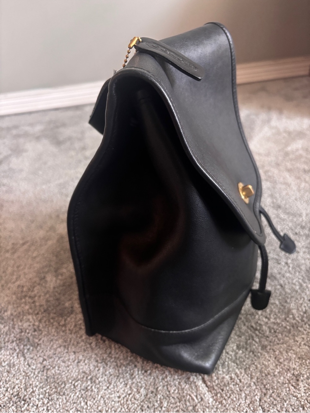 Vintage Coach 9791 Black Leather Daypack Backpack USA Turnlock Glove Tanned - Picture 4 of 13